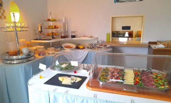 Breakfast Buffet Bio Casa Antonelli